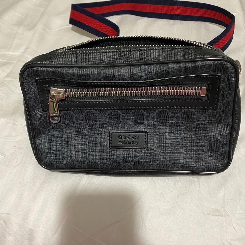 Gucci Belt Bag/Fanny Pack/Crossbody Bag - Picture 7 of 9